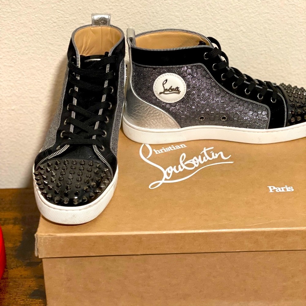 Like New Christian Louboutin!